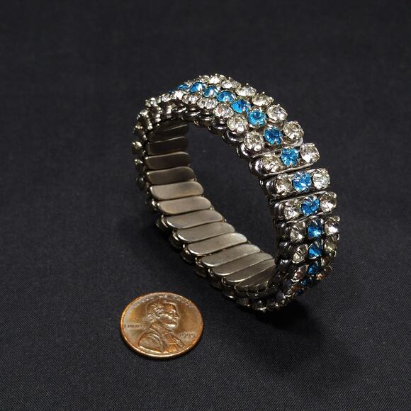 Vintage Rhinestone Expansion Bracelet, Clear & Turquoise, 1950s - Picture 9 of 10